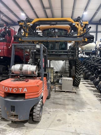 Image of Hagie STS12 equipment image 1