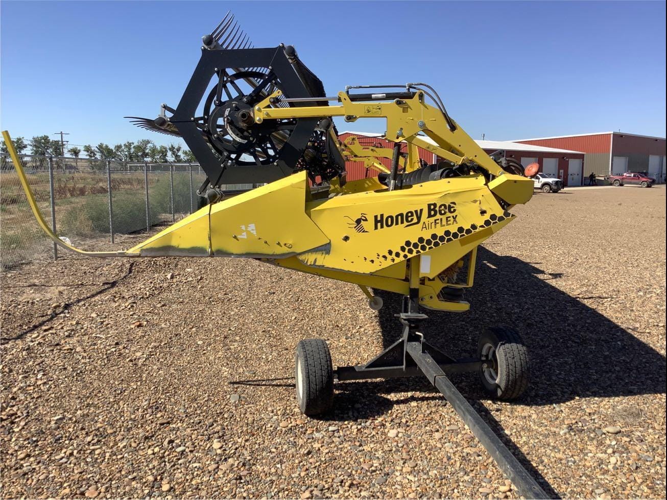 2015 Honey Bee AF240 Equipment Image0