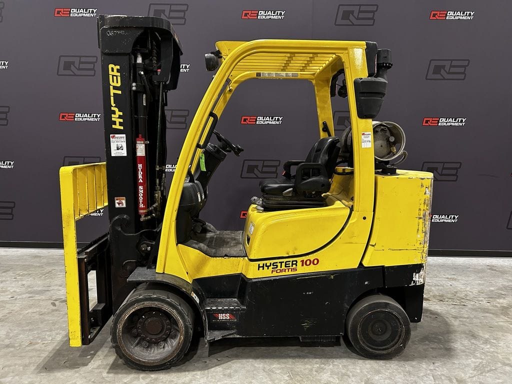 2015 Hyster S100FT Equipment Image0