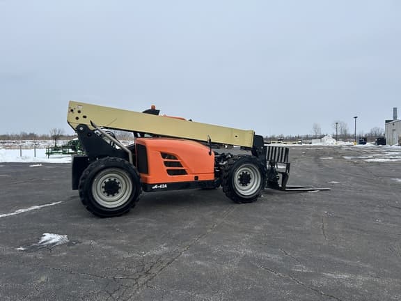 Image of JLG G6-42A equipment image 2