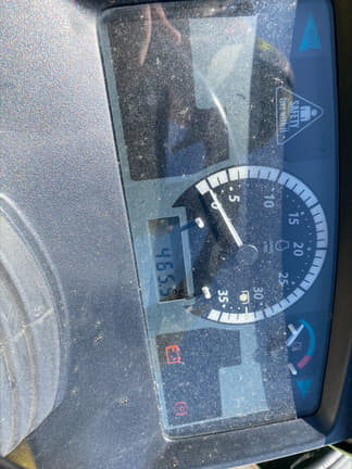 Image of John Deere 1025R equipment image 4