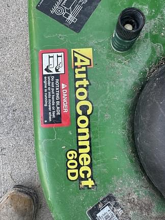 Image of John Deere 1025R equipment image 4