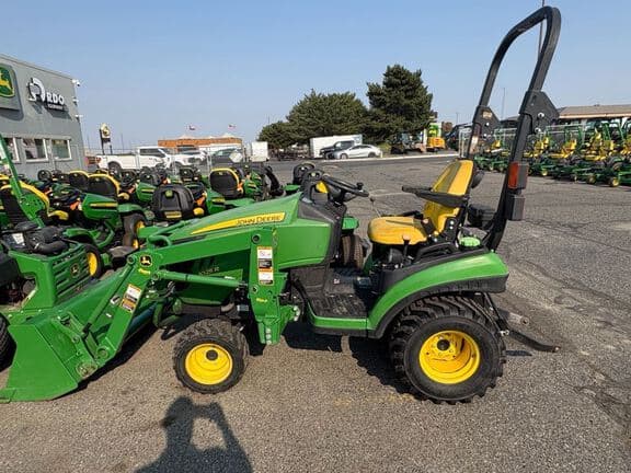 Image of John Deere 1025R Image 0