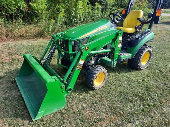 Image of John Deere 1025R equipment image 1