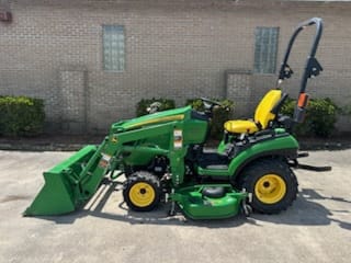 2015 John Deere 1025R Equipment Image0