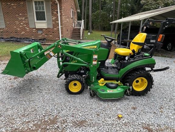Image of John Deere 1025R equipment image 2