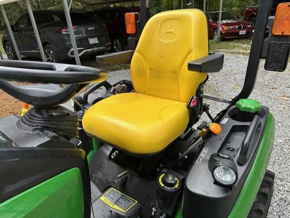 Image of John Deere 1025R equipment image 2