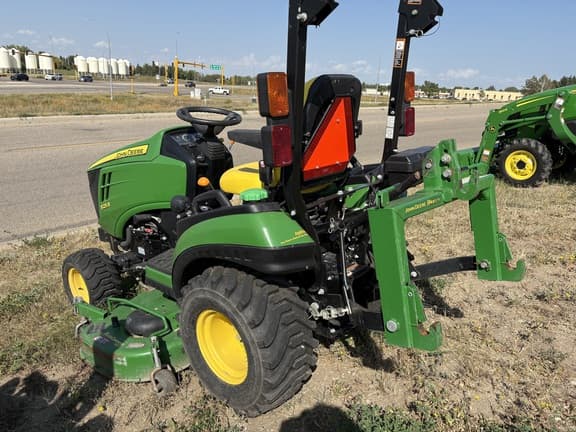 Image of John Deere 1025R equipment image 2