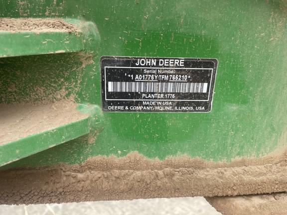 Image of John Deere 1775 equipment image 1