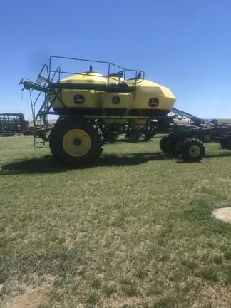 Image of John Deere 1890 equipment image 1