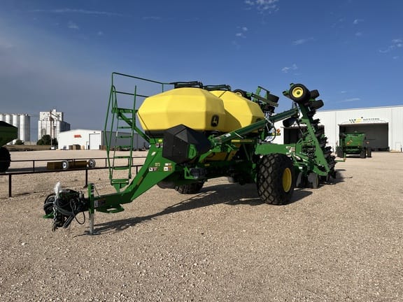 2015 John Deere 1890 Equipment Image0