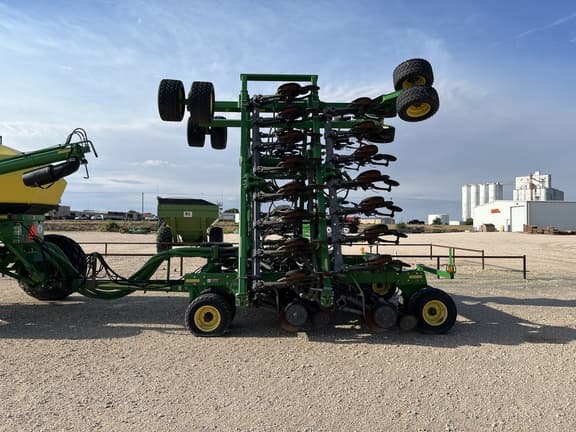 Image of John Deere 1890 equipment image 3