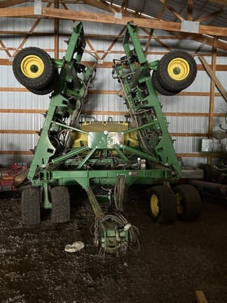 Image of John Deere 1990 Primary image