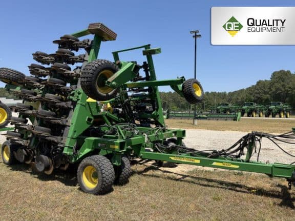 Image of John Deere 1990 Primary image