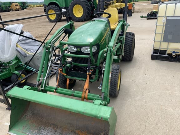 Image of John Deere 2025R equipment image 2