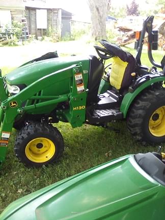Image of John Deere 2025R equipment image 2
