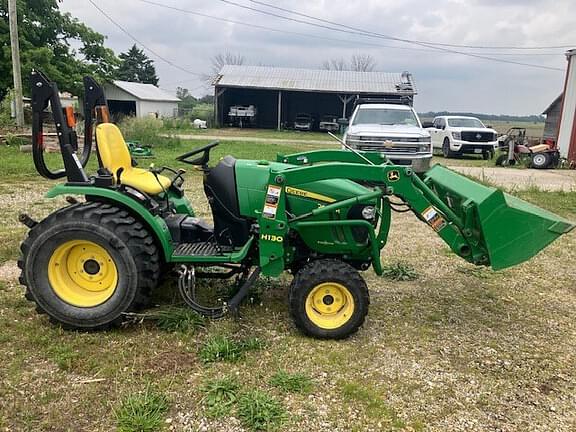 Image of John Deere 2032R equipment image 3