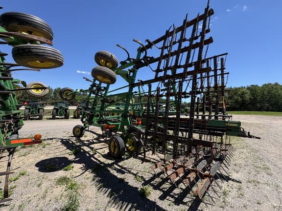 Image of John Deere 2410 equipment image 4