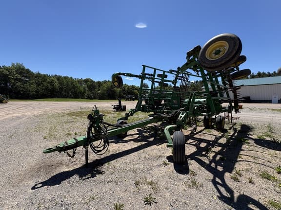Image of John Deere 2410 equipment image 1