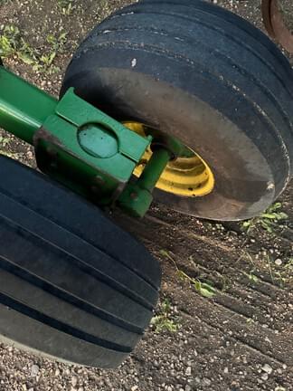 Image of John Deere 2410 equipment image 4