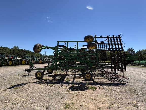 Image of John Deere 2410 equipment image 2