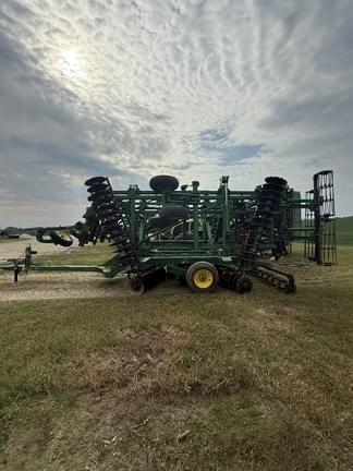 Image of John Deere 2623VT equipment image 3