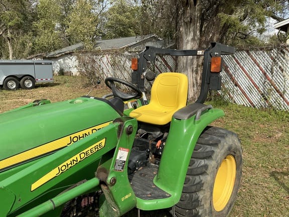 2015 John Deere 3032E Equipment Image0