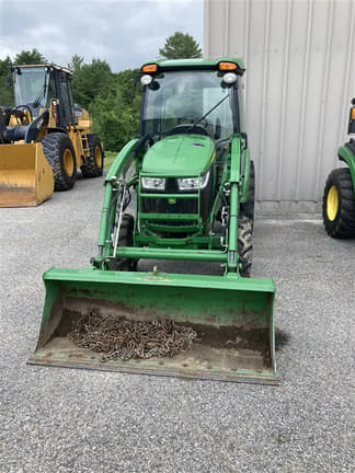 Image of John Deere 3039R equipment image 1