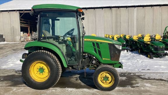 Image of John Deere 3046R equipment image 1