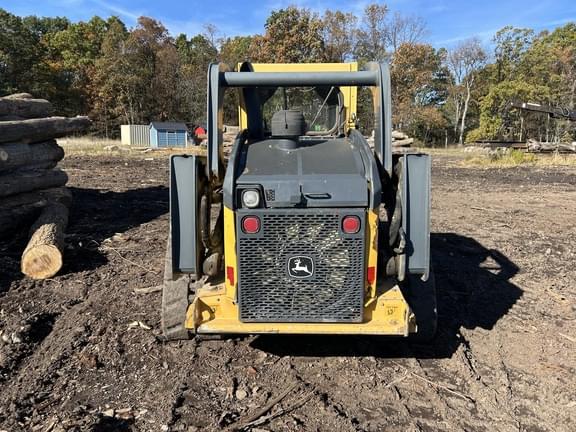 Image of John Deere 333E equipment image 3