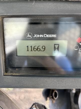 Image of John Deere 333E equipment image 4