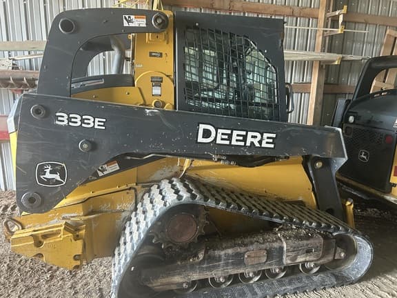 Image of John Deere 333E Primary image