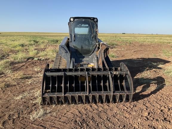 Image of John Deere 333E equipment image 2