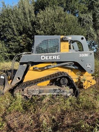 Image of John Deere 333E Primary image