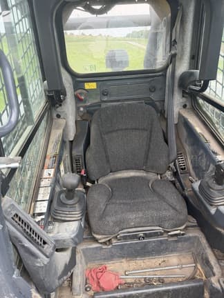 Image of John Deere 333E equipment image 4