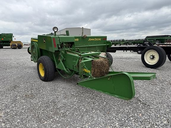 Image of John Deere 348 equipment image 2