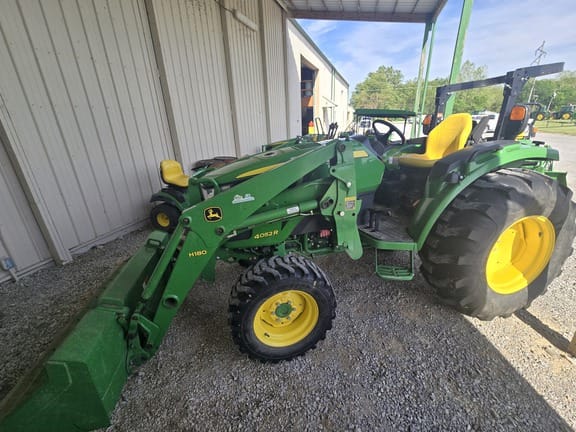 2015 John Deere 4052R Equipment Image0