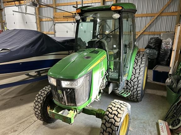 Image of John Deere 4066R equipment image 1