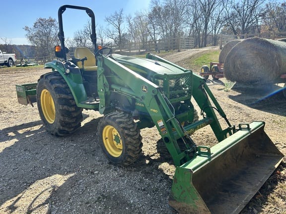 2015 John Deere 4066R Equipment Image0