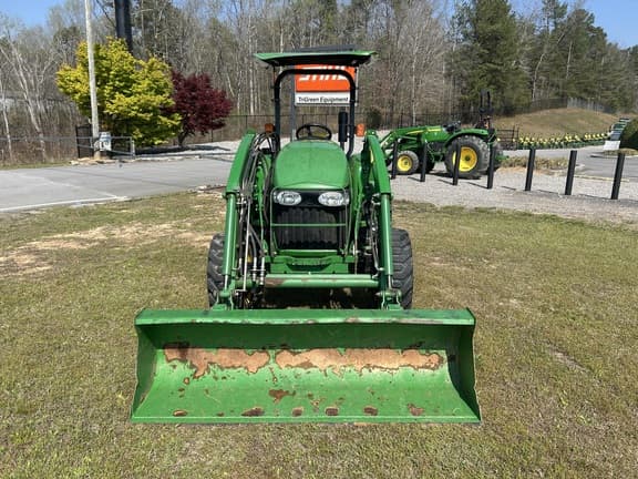Image of John Deere 4105 equipment image 4