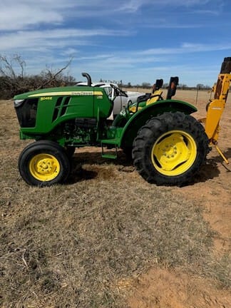 2015 John Deere 5045E Equipment Image0