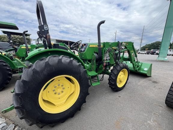 Image of John Deere 5045E equipment image 2
