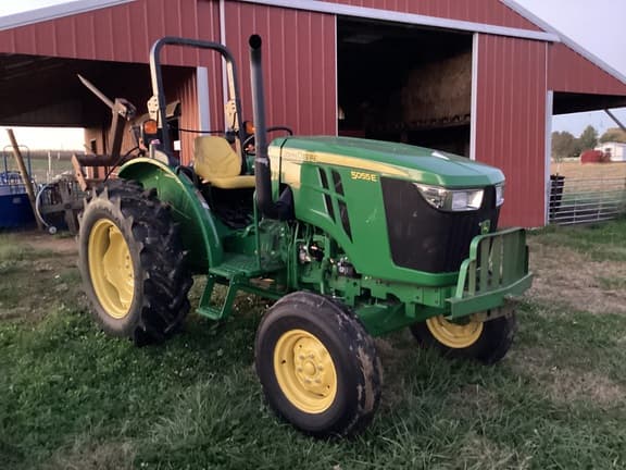 Image of John Deere 5055E equipment image 1