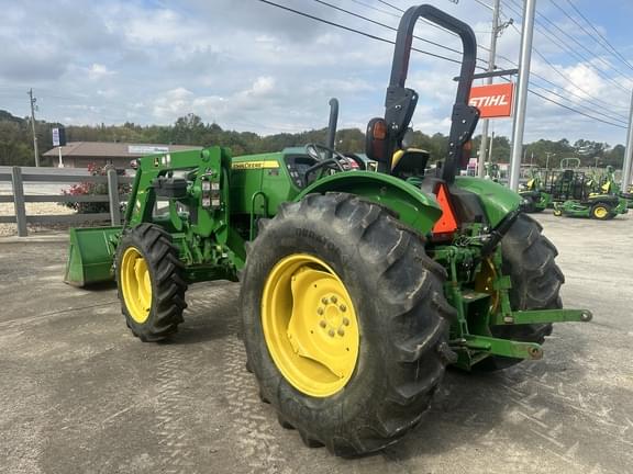 Image of John Deere 5055E equipment image 1