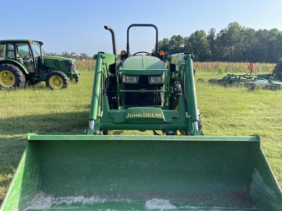 Image of John Deere 5055E equipment image 2