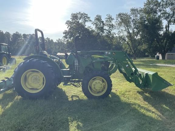 Image of John Deere 5055E equipment image 1