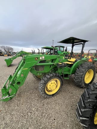 2015 John Deere 5065E Equipment Image0