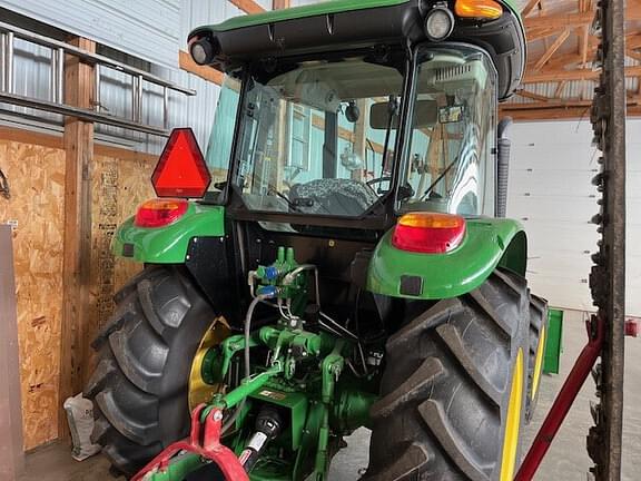 Image of John Deere 5100E equipment image 4