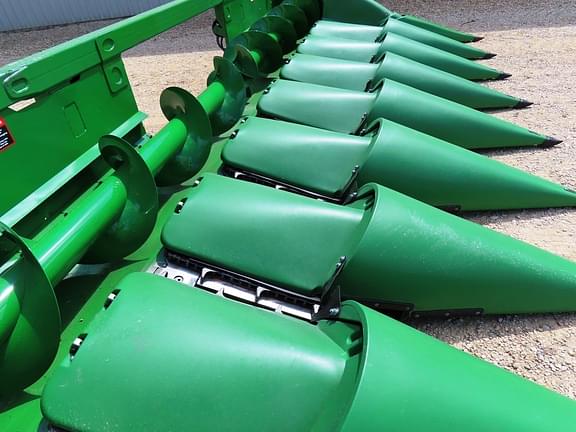 Image of John Deere 608C equipment image 1