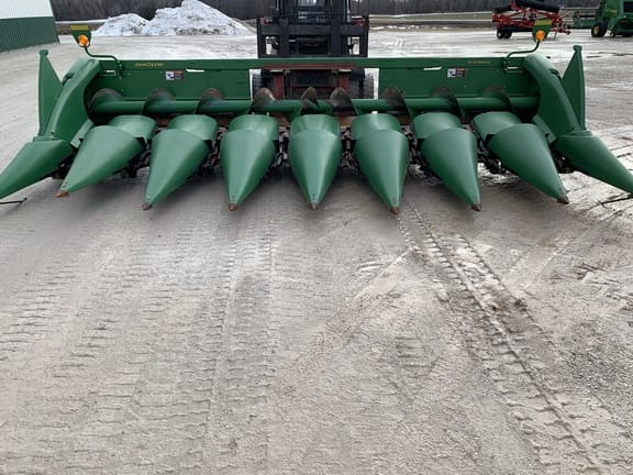 2015 John Deere 608C Equipment Image0